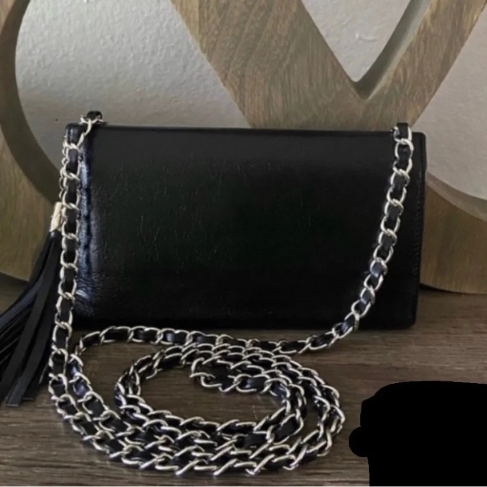 ⛓🖤 Chanel Mini Wallet Chain Crossbody Black Leather on Silver CC Logo WOC Revamp